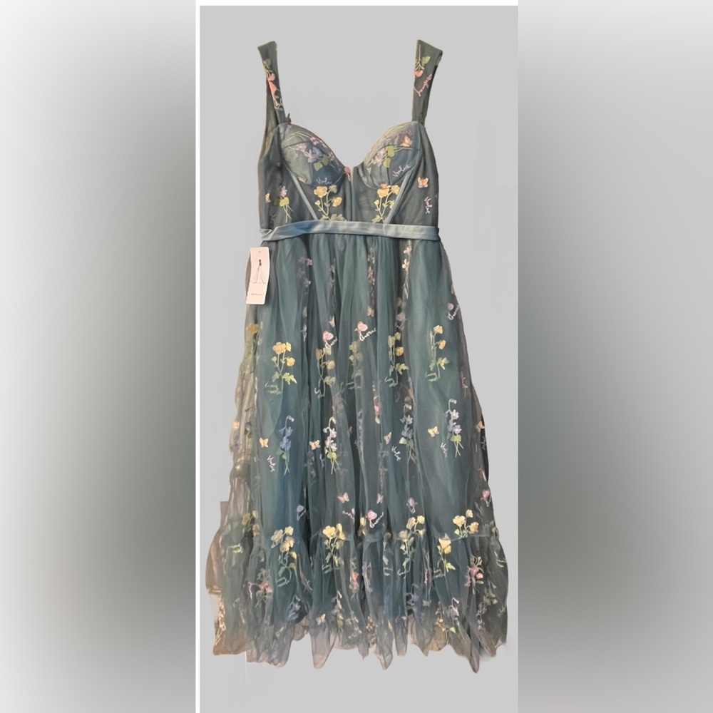 Elegant Floral Embroidered Maxi Dress - Green